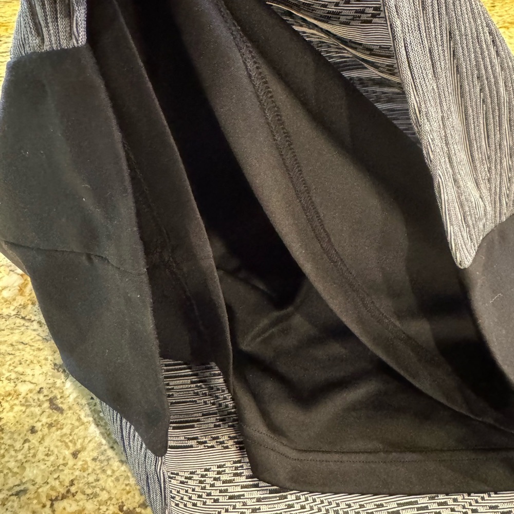 Calvin Klein Black and Gray Wave-Panel Sheath Dress - Picture 4 of 9